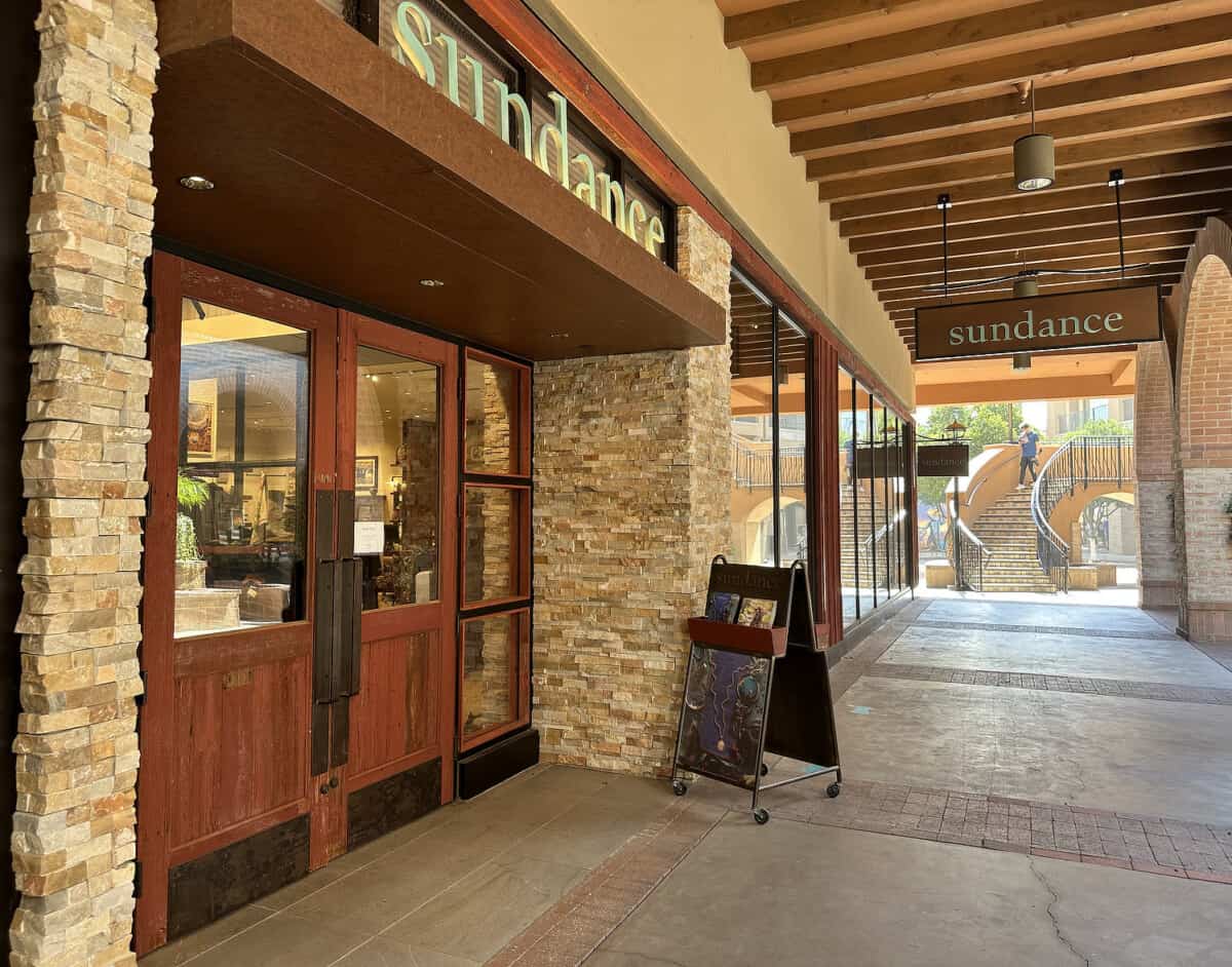 Ultimate Guide to La Encantada TucsonTopia