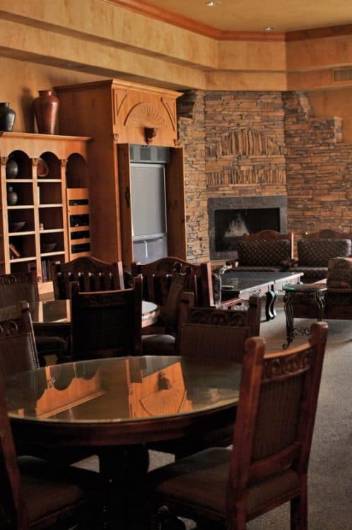 adult lounge at Club Rancho Sahuarita | Neighborhood Spotlight: Rancho Sahuarita