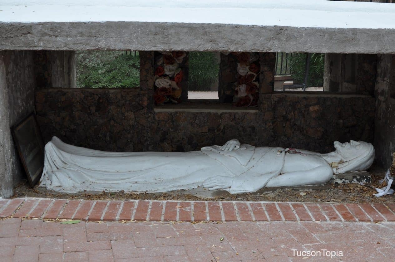 Jesus in the tomb at Garden of Gethsemane | Garden of Gethsemane - Attraction Guide