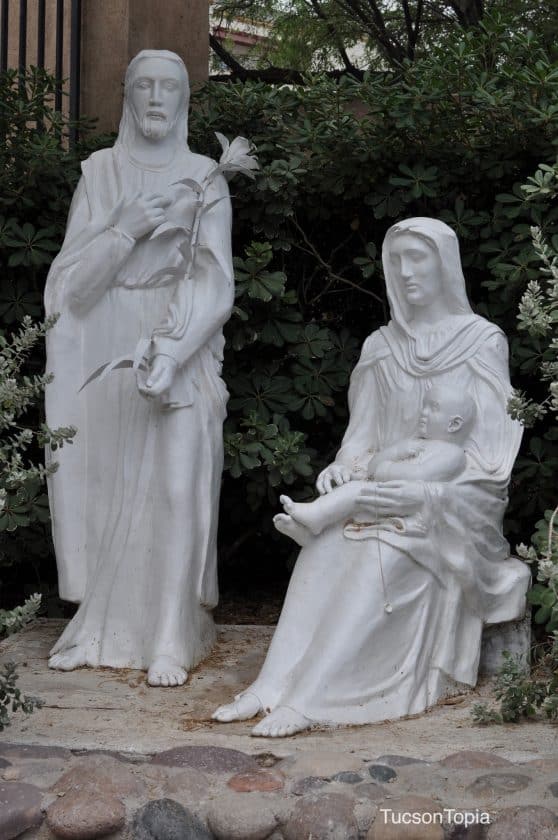 Joseph Mary and Jesus at Garden of Gethsemane | Garden of Gethsemane - Attraction Guide