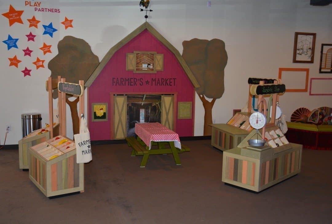 Shop at the Farmers Market at Children's Museum Oro Valley