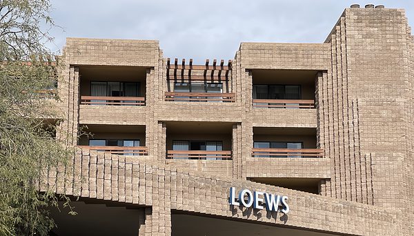 Loews Ventana Canyon Resort Tucson Entrance | Resort Report: Loews Ventana Canyon Resort