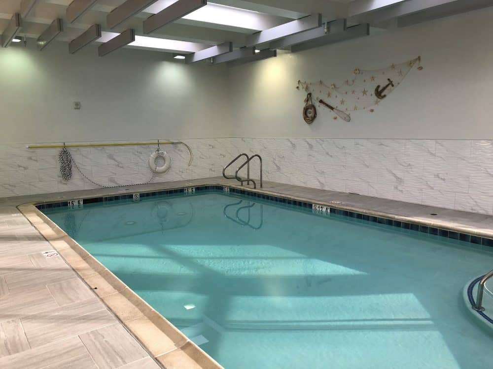 indoor pool Embassy Suites Irvine