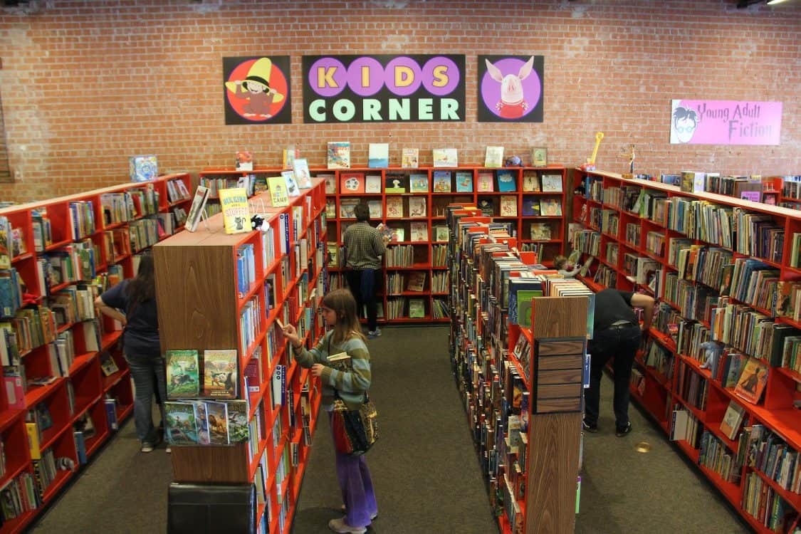 kids corner bookmans midtown