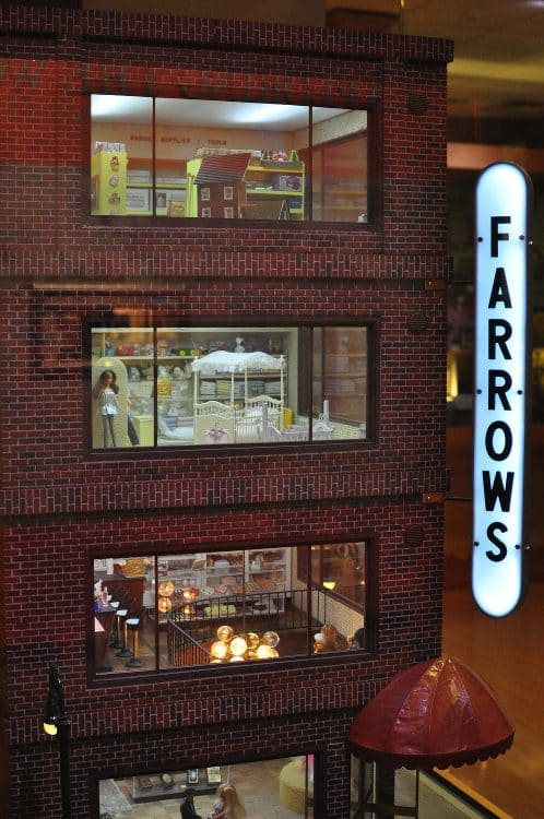 Farrows-Mini-Time-Machine-Museum