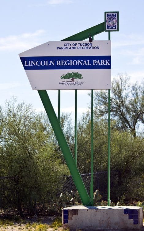 Lincoln Regional Park Tucson sign
