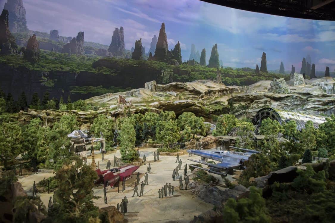 model Star Wars Galaxys Edge Disneyland | Star Wars Land Will Open at Disneyland on May 31