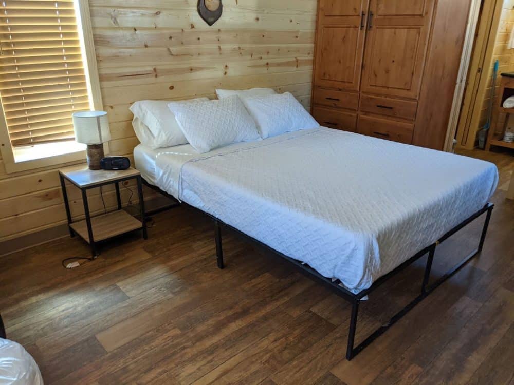 Bed Mount Lemmon Hotel | Mount Lemmon | Ultimate Guide to Tucson's Favorite Mountain!
