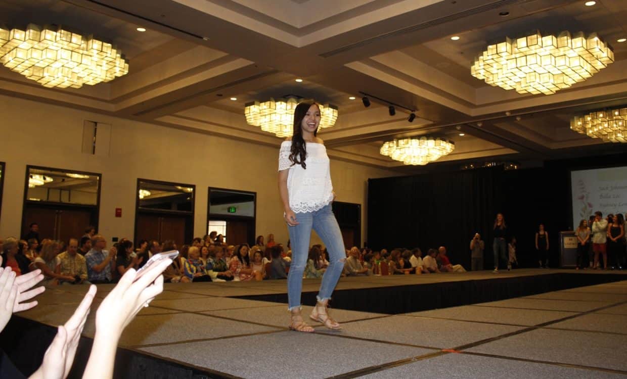Fashion Show Assistance League Tucson Teen Volunteer | Places for Teens to Volunteer in Tucson