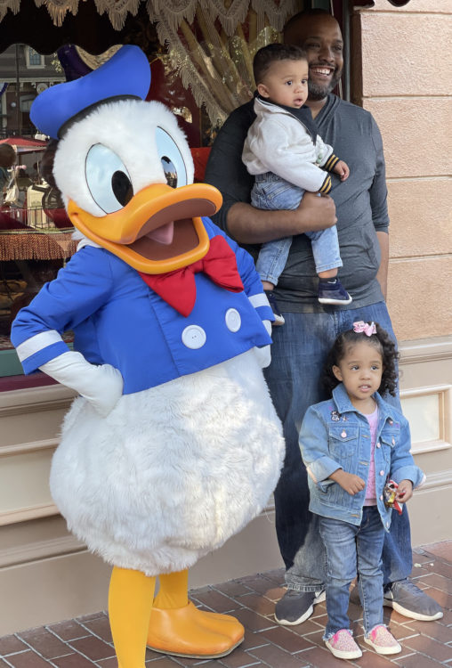 Donald Duck Character Disneyland Park | ROAD TRIP: Tucson to Disneyland