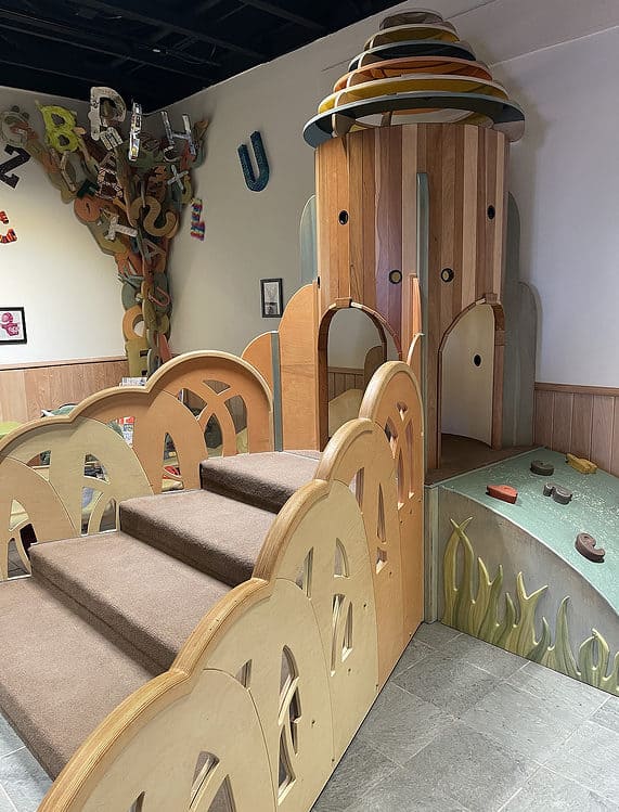Indoor Climbing Play Space Childrens Museum Oro Valley Tohono Chul | Children's Museum Oro Valley at Tohono Chul - Attraction Guide