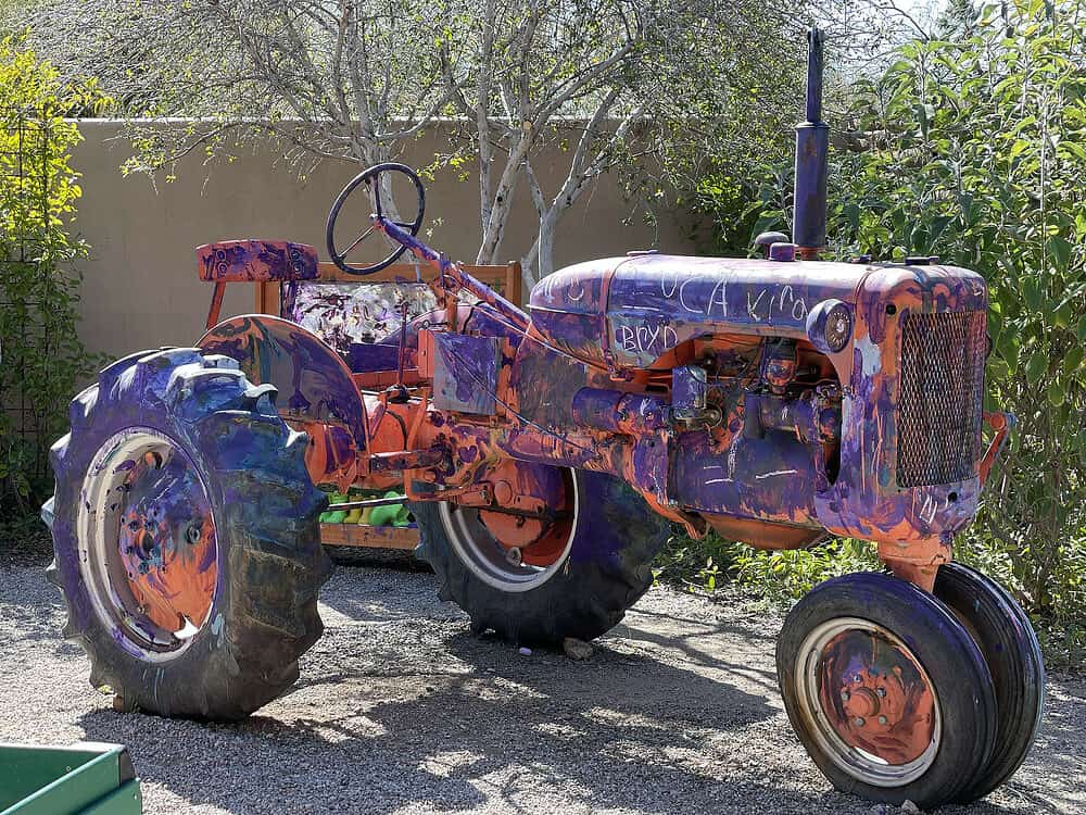 Paint the Tractor Childrens Museum Oro Valley Tohono Chul | Children's Museum Oro Valley at Tohono Chul - Attraction Guide