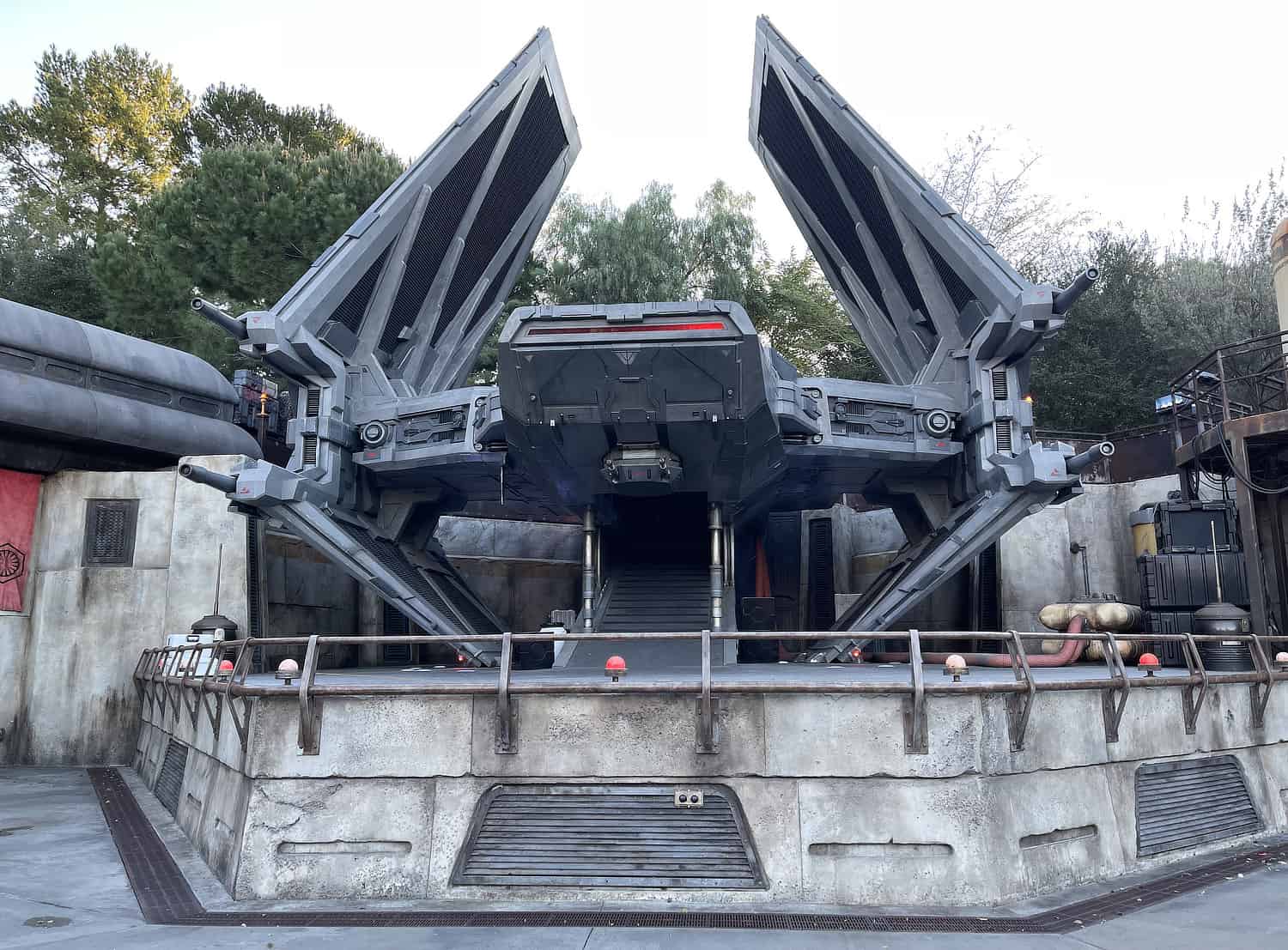 Ship Star Wars Galaxys Edge Disneyland Park | ROAD TRIP: Tucson to Disneyland