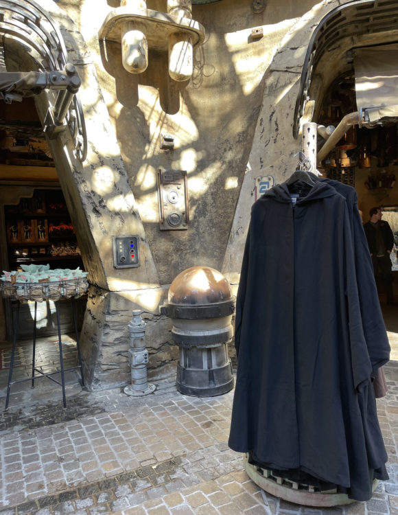 Star Wars Robes Souvenirs Disneyland Park | ROAD TRIP: Tucson to Disneyland