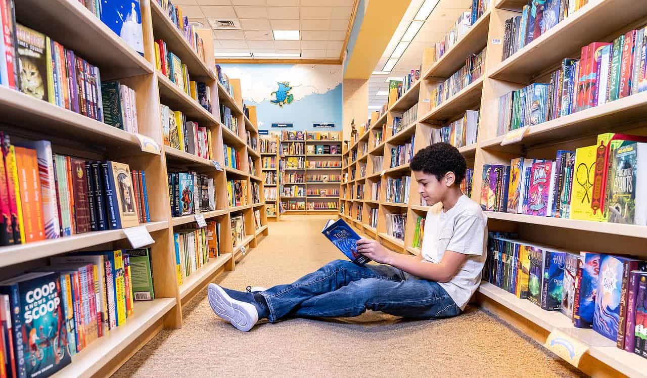 Barnes Noble Summer Reading Program | 25+ Things To Do With Kids In Tucson [SUMMER]