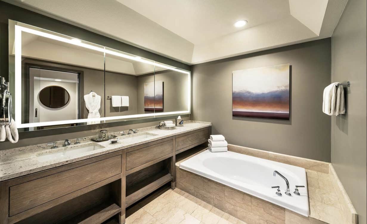Oversized Tub Guest Rooms Phoenician Resort Scottsdale | Resort Report: The Phoenician (Scottsdale)