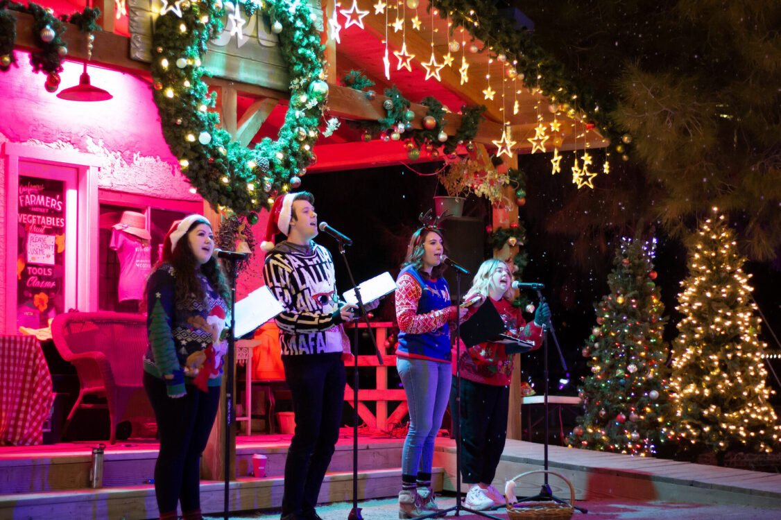 Schnepf Farms Singers Christmas Queen Creek Arizona | Best Holiday Events in Phoenix 2023